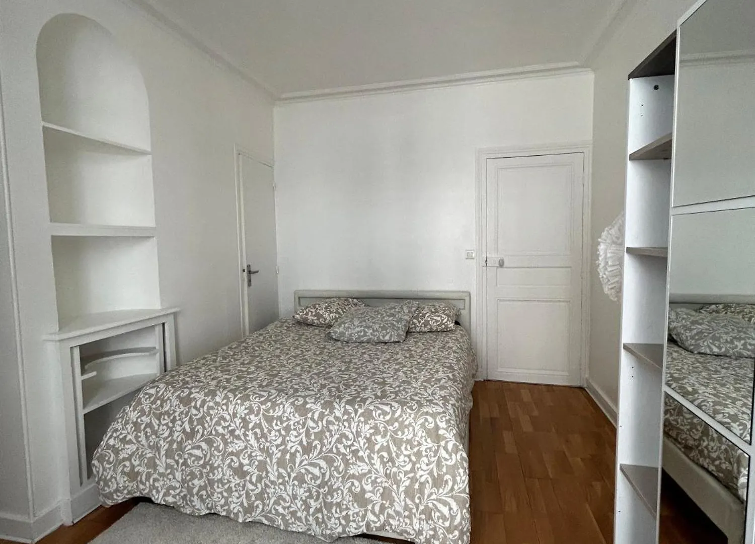 Cosy Quartier Champs Elysees Apartment Paris
